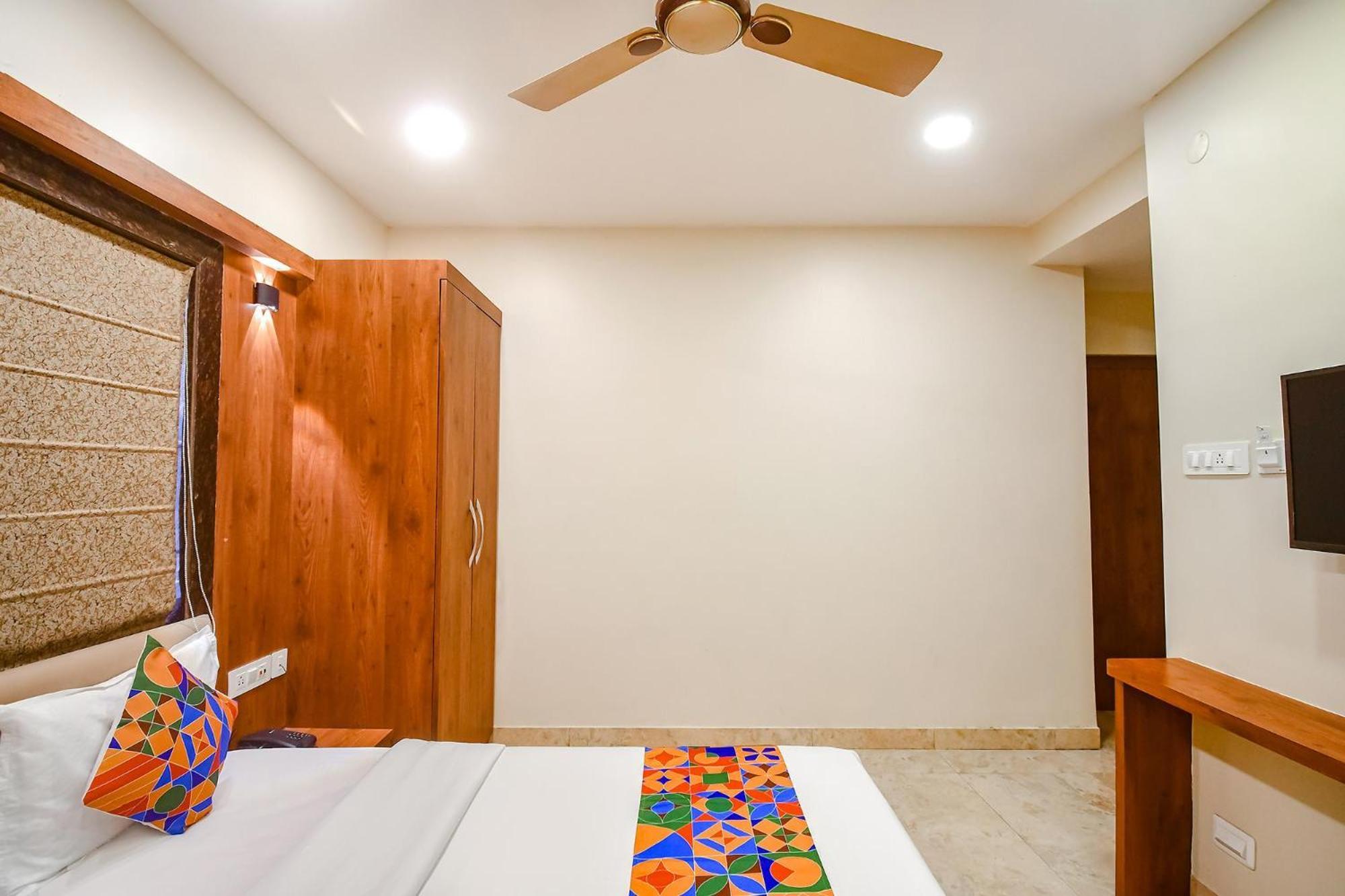 Fabhotel Dream World Residency - Nr Biswa Bangla Gate Колката Екстер'єр фото